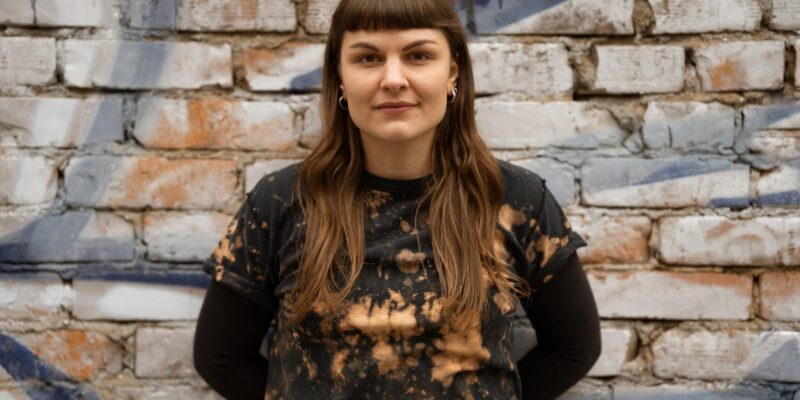 Die Autorin Susanne Siegert, die das Buch "Gedenken neu denken" schrieb, stellt ihr Werk im Geschichtszentrum und Museum Mühldorf a. Inn vor.